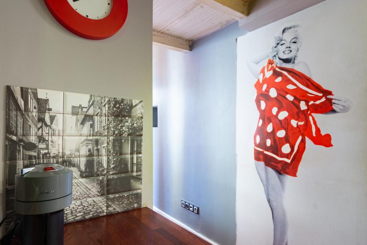 Lilly Apartment Main Train Station Old Town By The Castle Suites Kraków Exteriör bild